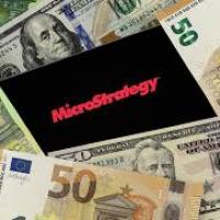 Акції MicroStrategy зросли вдвічі з січня